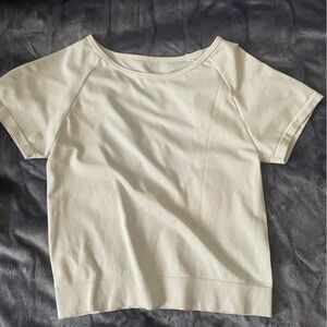 White Backless Stretchy Cropped Shirt.